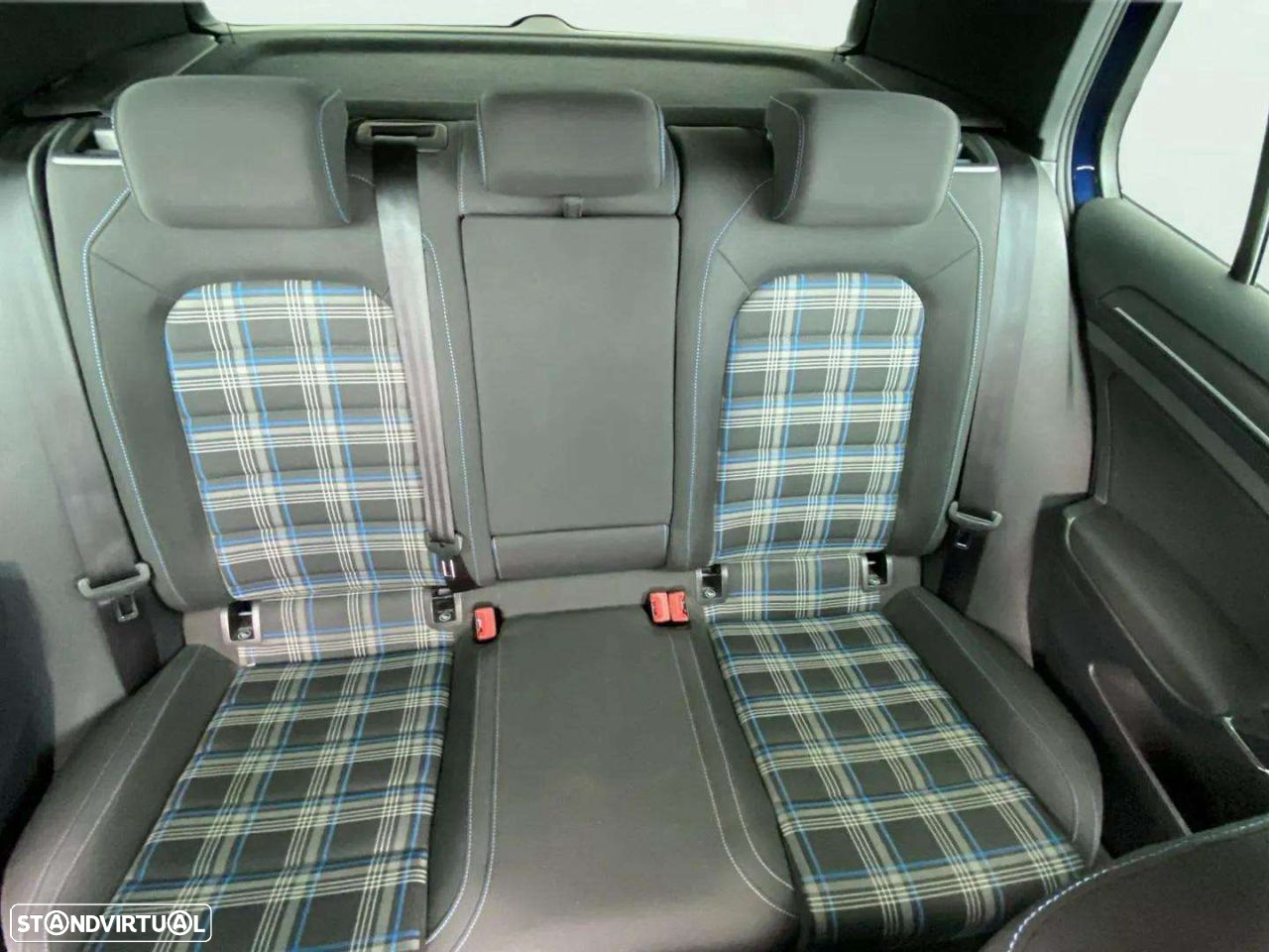 VW Golf 1.4 GTE Plug-in - 14
