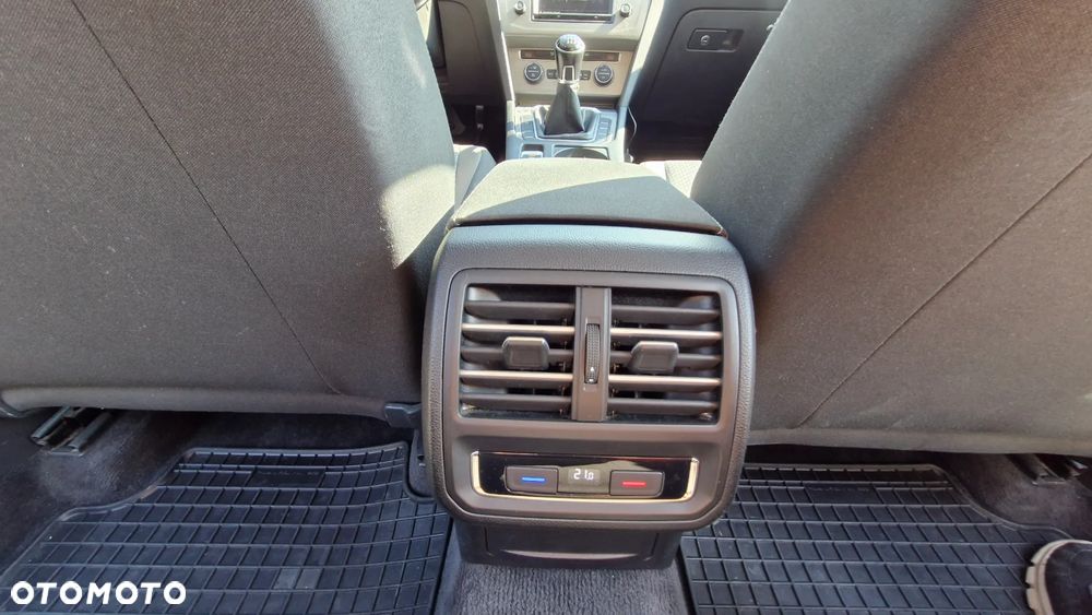 Volkswagen Passat 2.0 TDI BMT Trendline - 14