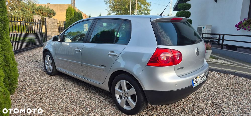 Volkswagen Golf 1.6 United - 10