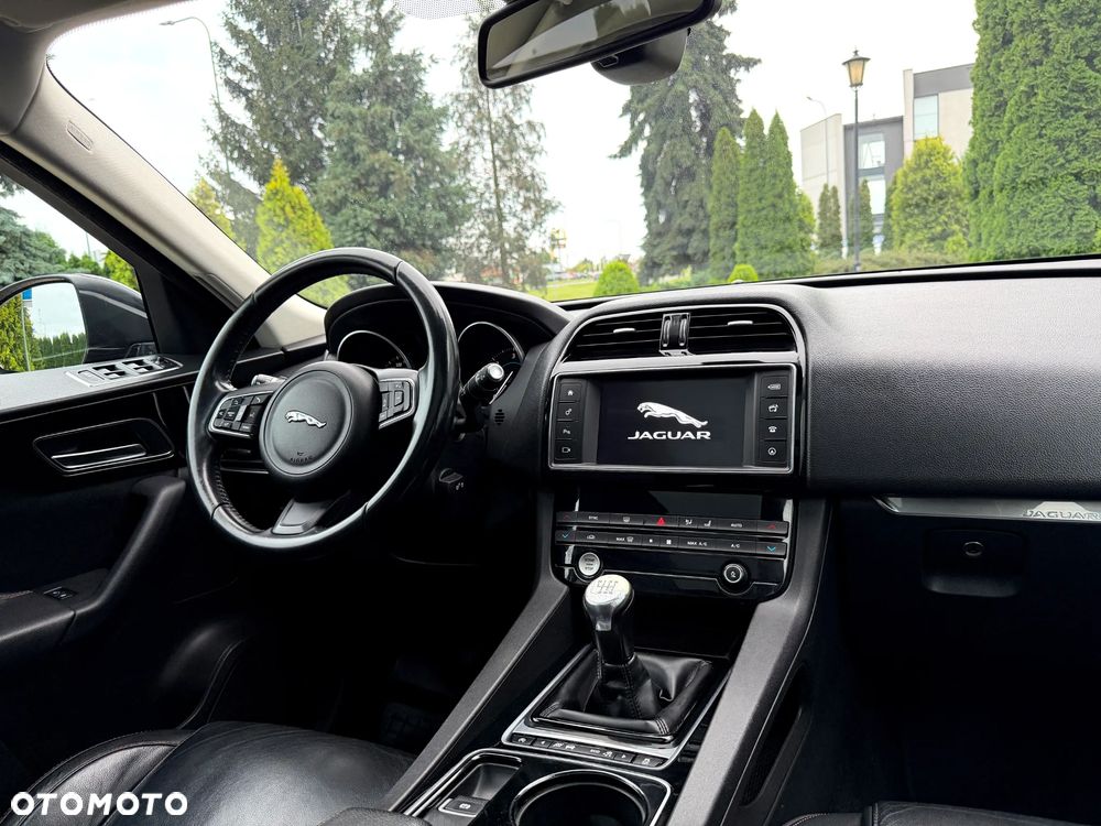 Jaguar F-Pace 2.0 i4D RWD Prestige - 7