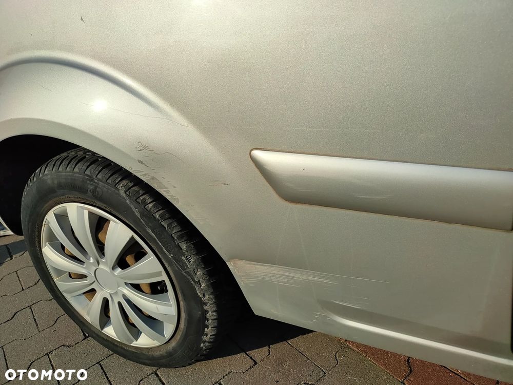Ford Fiesta 1.3 - 8