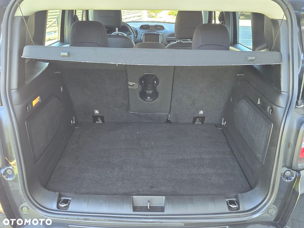 Jeep Renegade 1.6 MultiJet Night Eagle - 12