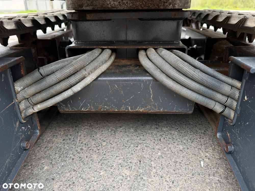 Yanmar SV08-1AS Japońska Minikoparka Gąsienicowa. Koparka 1,1 tony. Maszyna jak Nowa. 2017rok. Pochodzi z Norweskiego Gospodarstwa Ogrodniczego! 2 Rozsuwane Podwozie. Dokumentacja. Dodatkowe sekscje Hydrauliczne na młot lub wiertnice. Ani deka luzów czy wycieków. Szybkozłącze. Skrętne ramię. OKAZJA Zadbana Maszyna! Bardzo oszczędny silnik Yanmar. Mocne pompy Hydrauliczne!! 851mtg. Ani deka luzów czy wycieków, Aktualna Dekra. Po serwisach! - 22