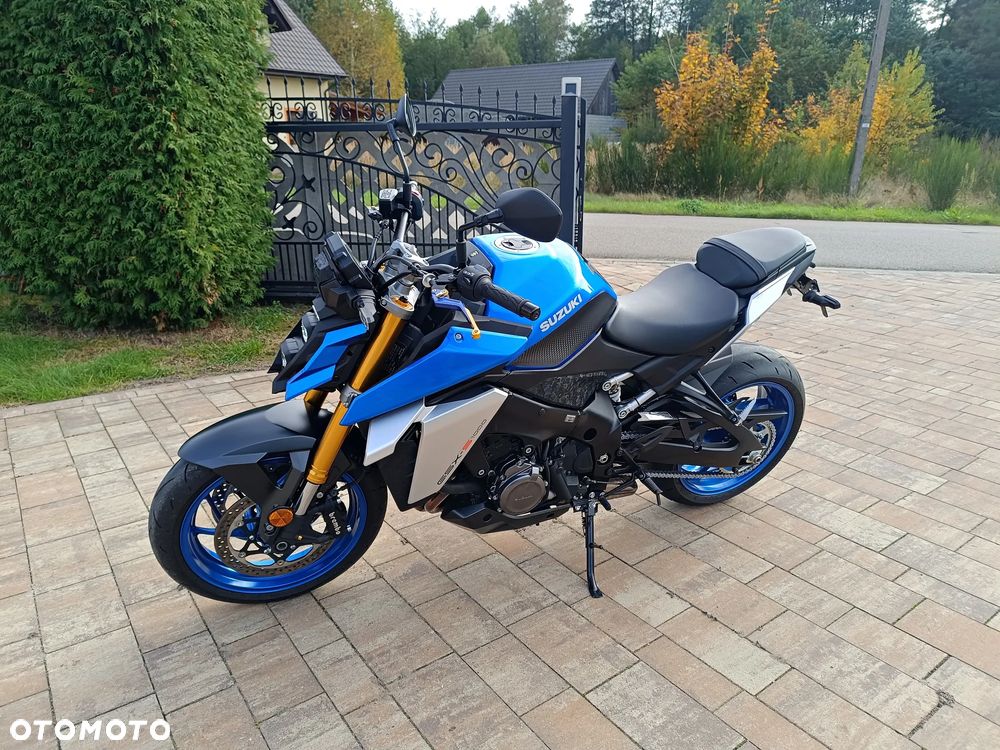 Suzuki GSX 1000 - 3