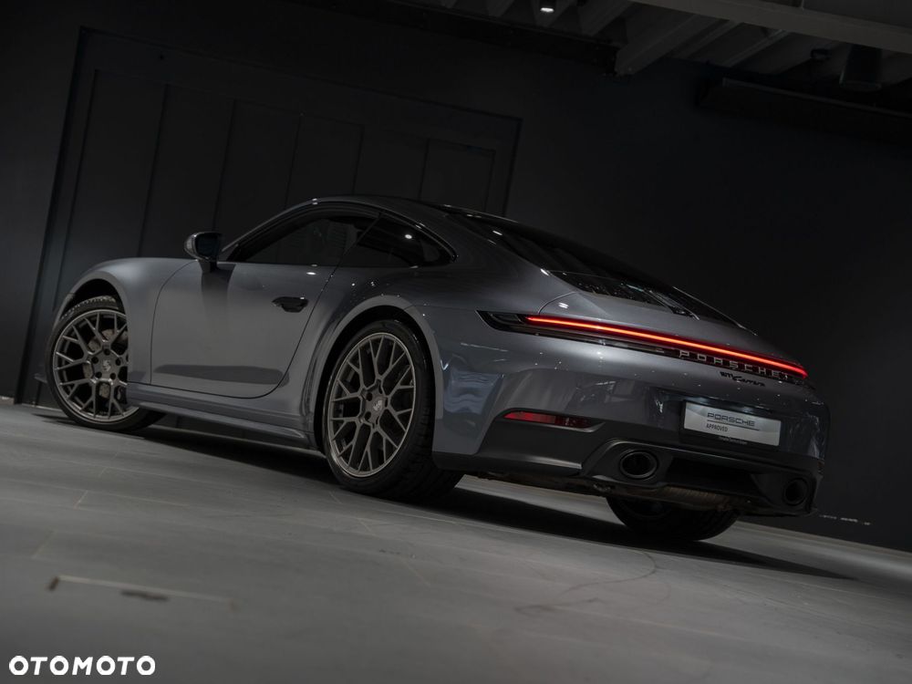 Porsche 911 Carrera PDK - 16
