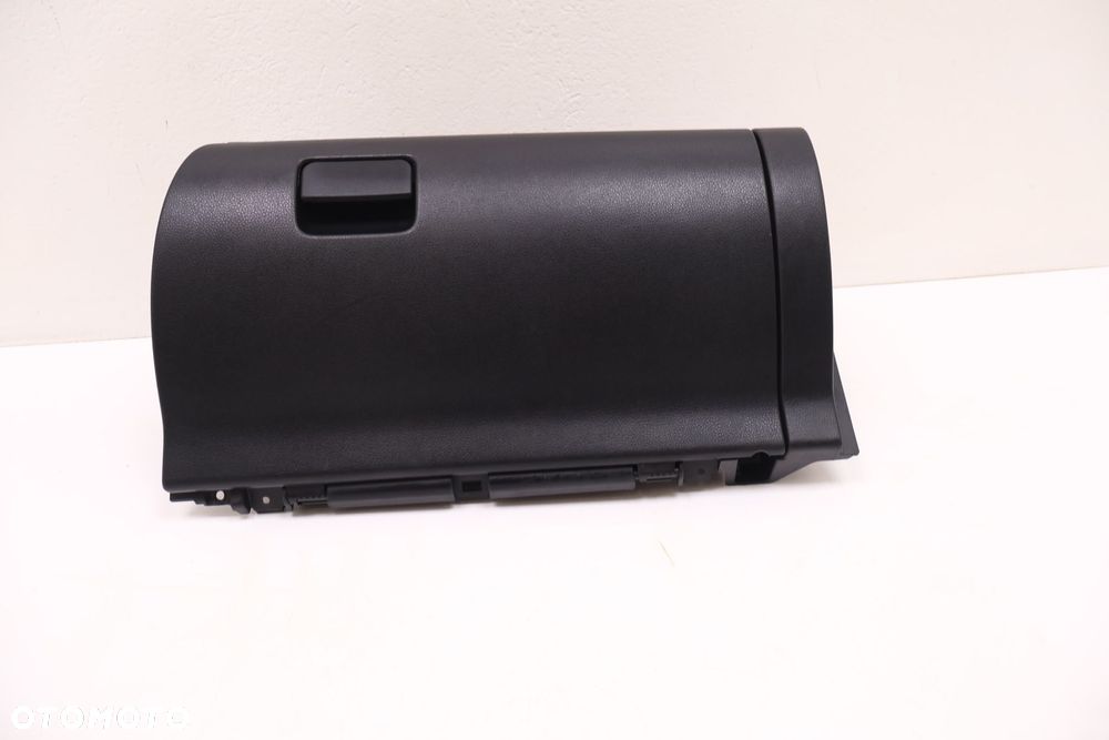 MITSUBISHI ECLIPSE CROSS SCHOWEK PASAŻERA 8006A602 - 1