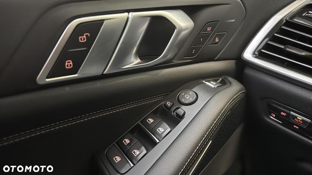 BMW X5 xDrive30d mHEV - 31