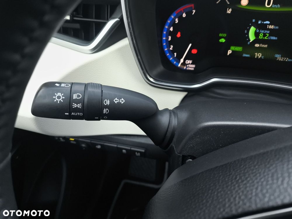 Toyota Corolla 1.8 Hybrid Executive - 26