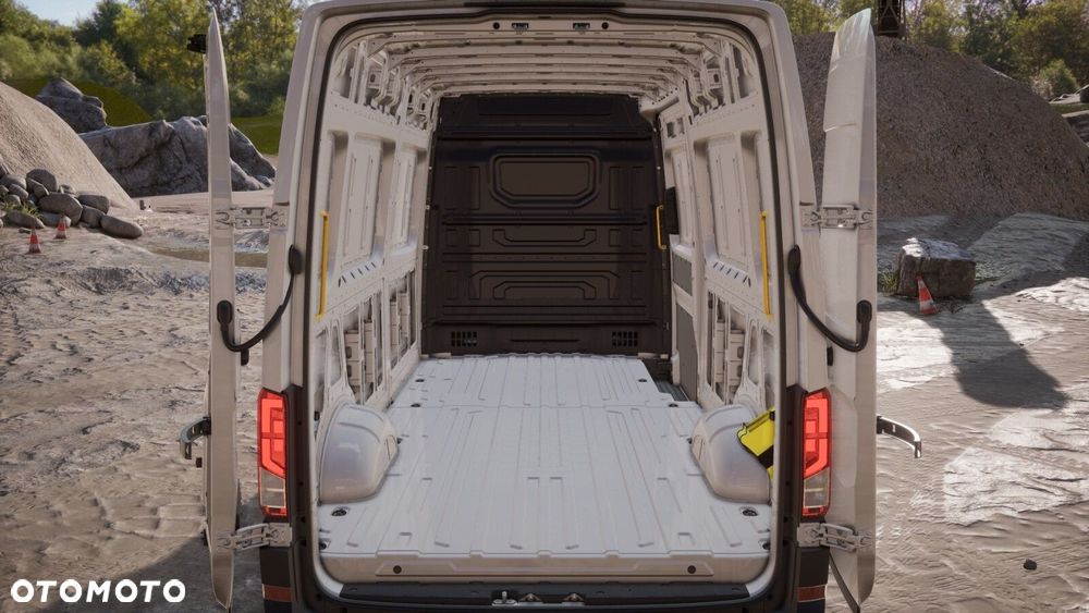 Volkswagen Crafter - 13