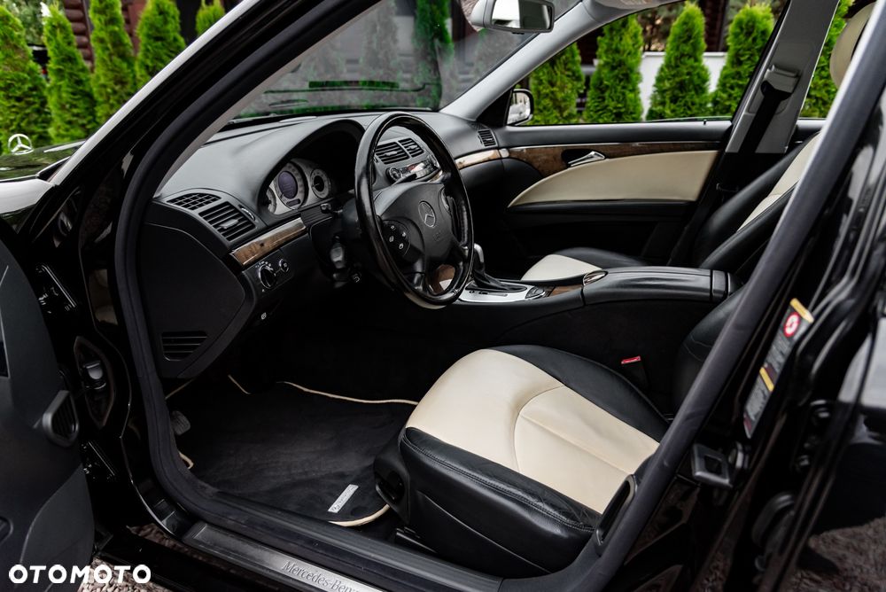 Mercedes-Benz Klasa E 320 T 4Matic Avantgarde - 18