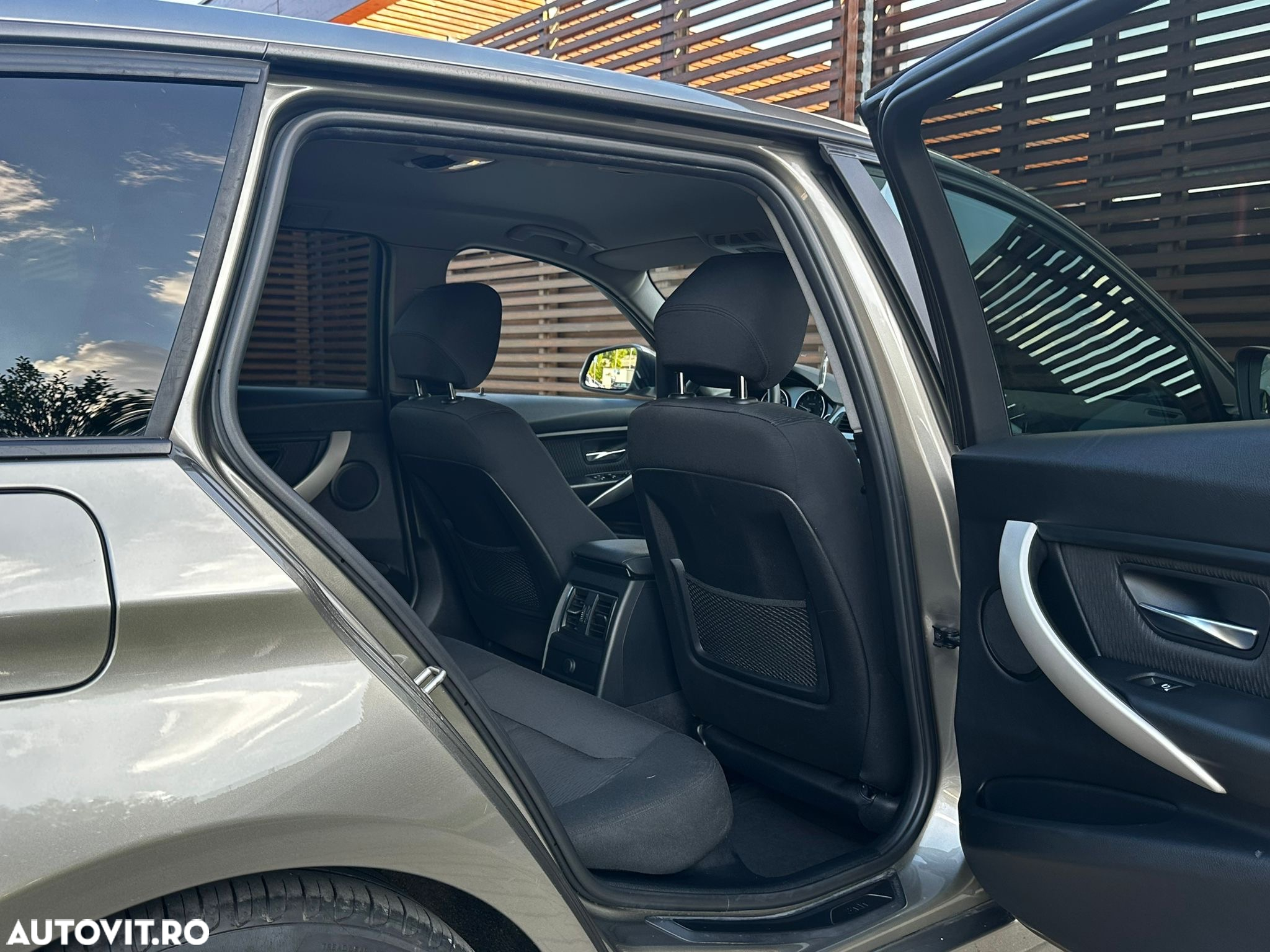 BMW Seria 3 320d Efficient Dynamic Edition Aut. - 19