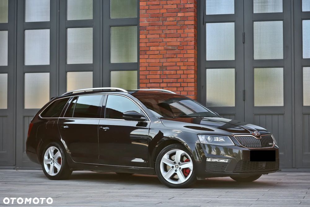 Skoda Octavia 2.0 TDI DSG RS - 4