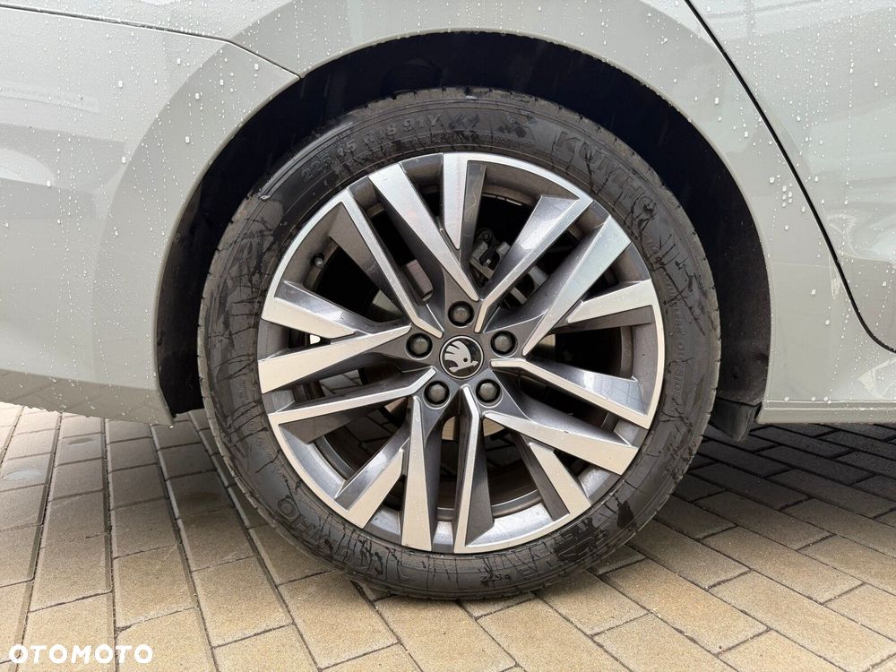 Skoda Octavia 1.5 TSI mHEV Sportline DSG - 29