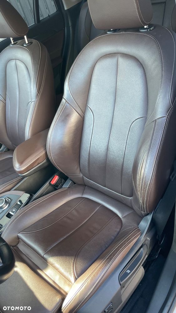 BMW X1 xDrive18d - 9