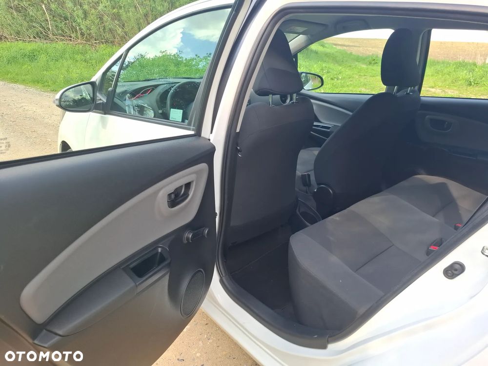 Toyota Yaris 1.5 Active - 22