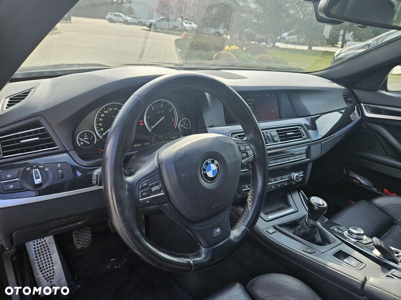 BMW Seria 5 - 16