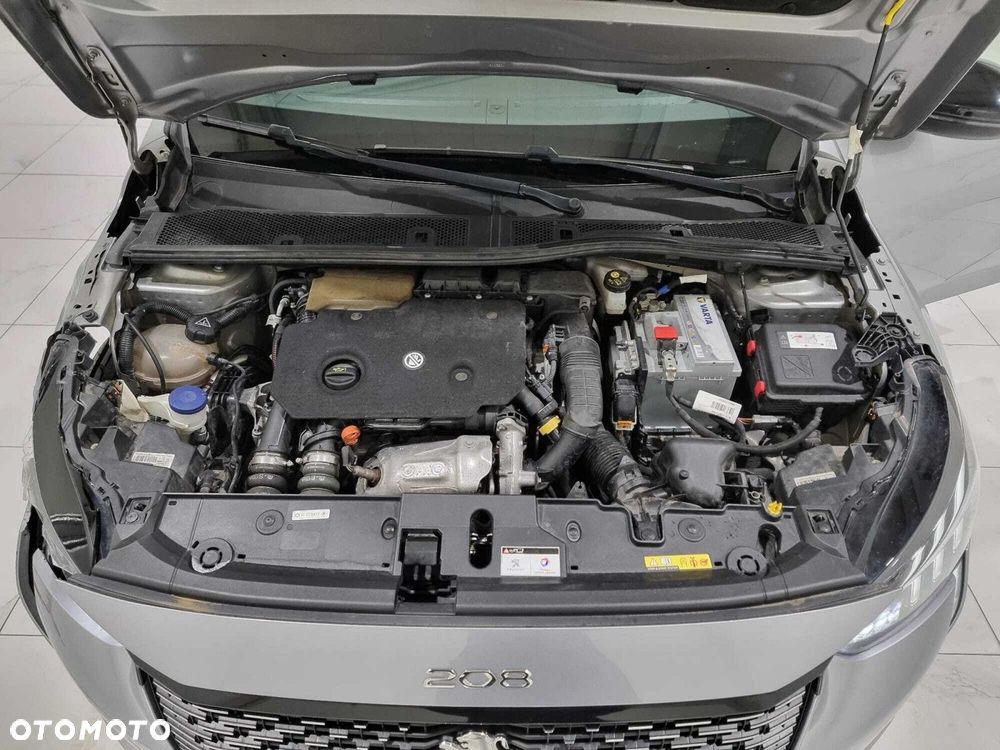 Peugeot 208 - 17