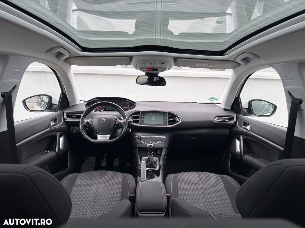Peugeot 308 SW PureTech 110 Stop & Start Allure - 17