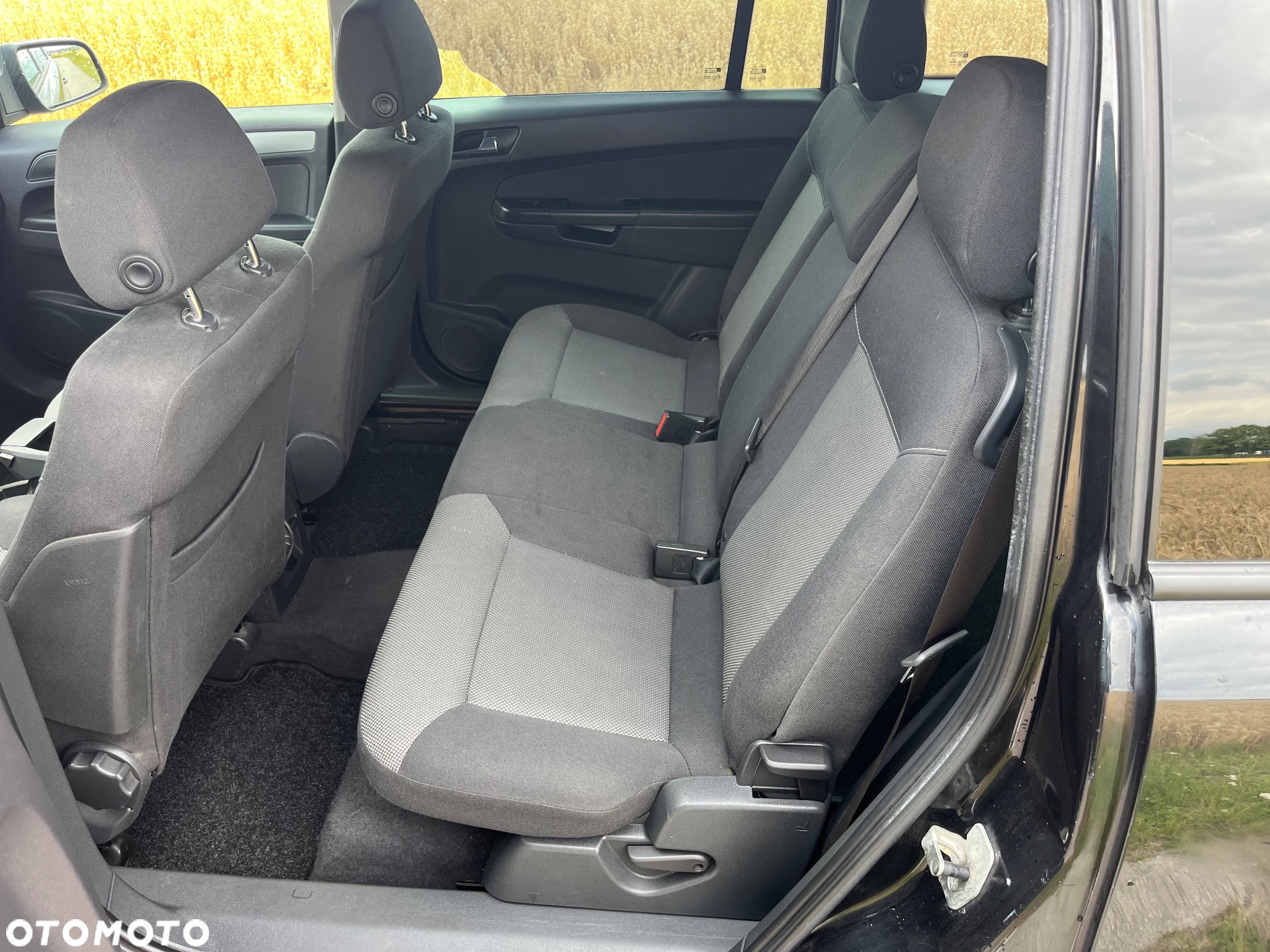 Opel Zafira 1.8 Cosmo - 21