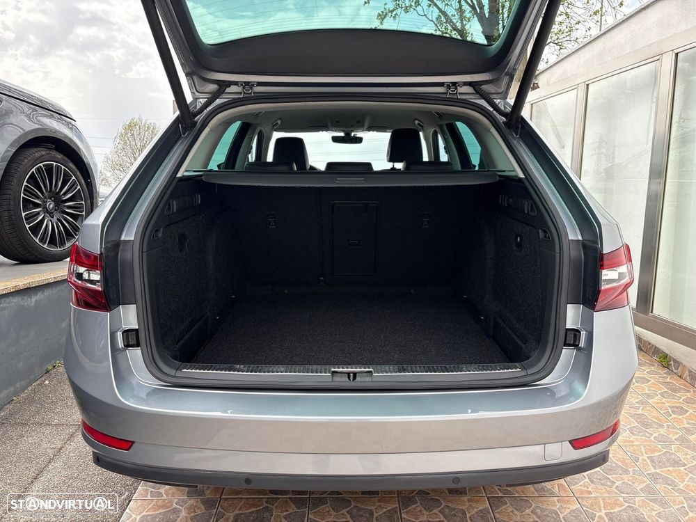 Skoda Superb Break 1.6 TDI Style DSG - 5