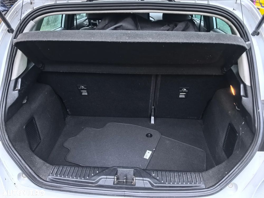 Ford Fiesta 1.0 EcoBoost Titanium - 27