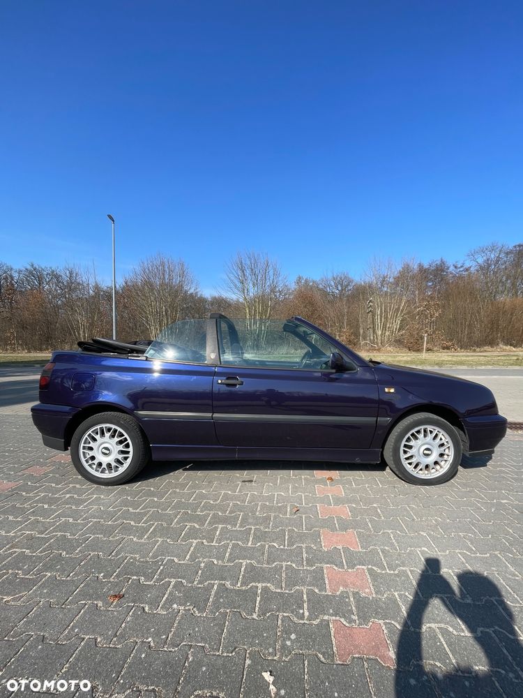 Volkswagen Golf 1.8 GL - 2