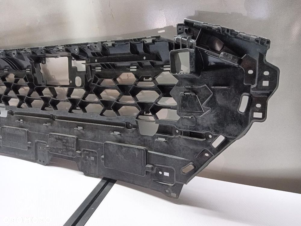 WZMOCNIENIE GRILLA ATRAPA AUDI E-TRON 4KE807233 - 7