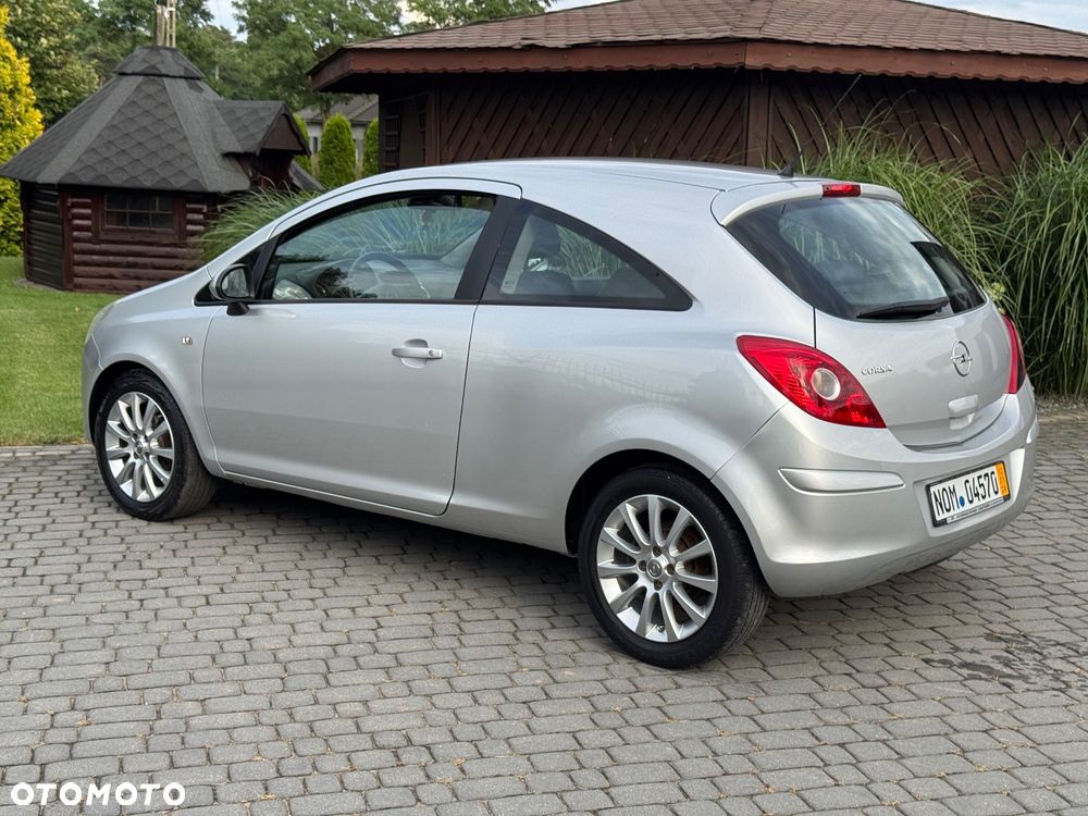 Opel Corsa - 4