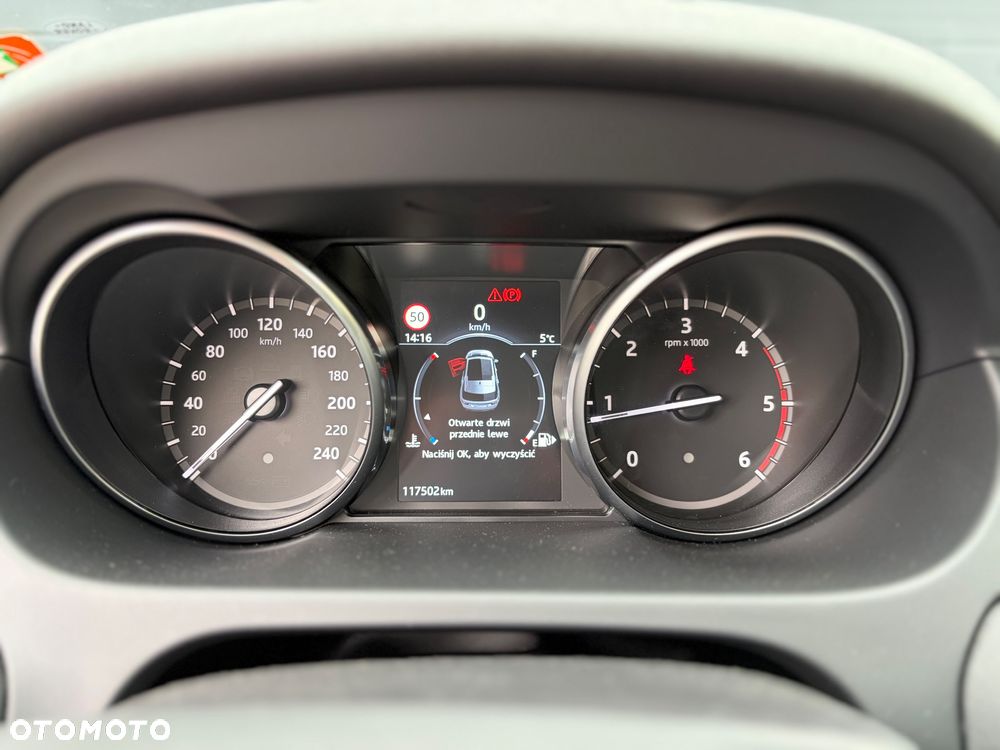 Land Rover Discovery Sport - 18