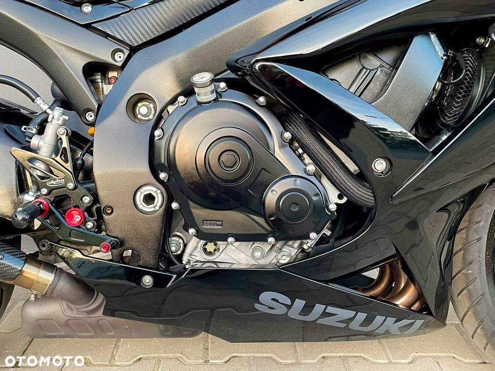 Suzuki GSX-R - 10