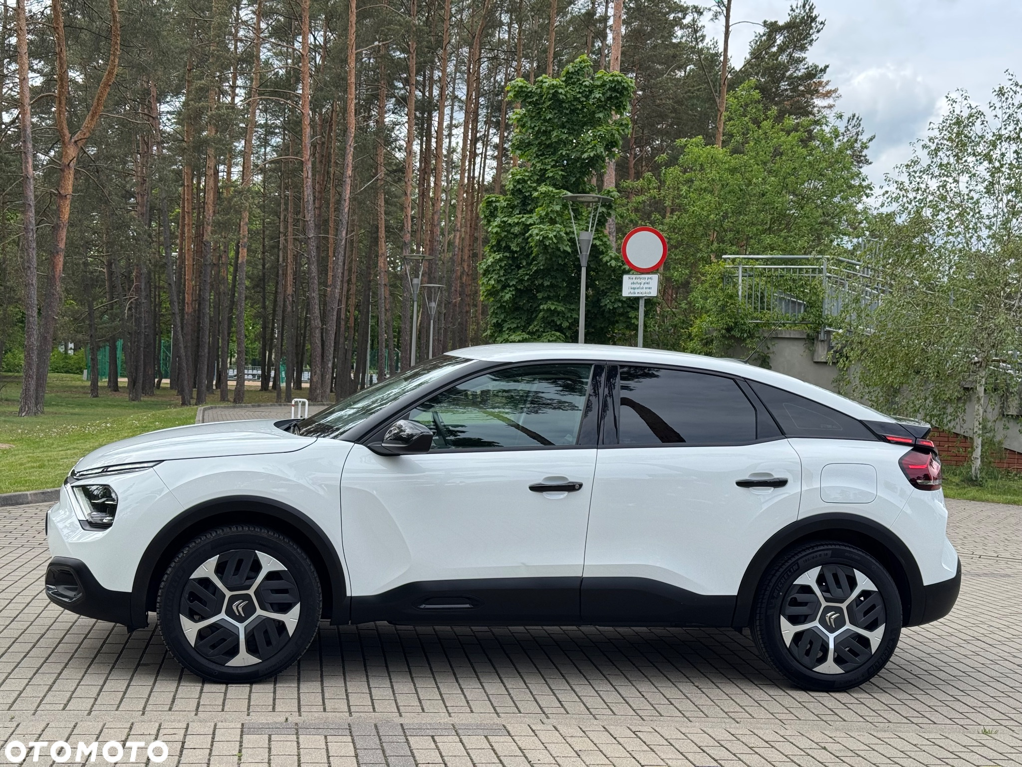 Citroën C4 PureTech 130 Stop&Start EAT8 SHINE - 7