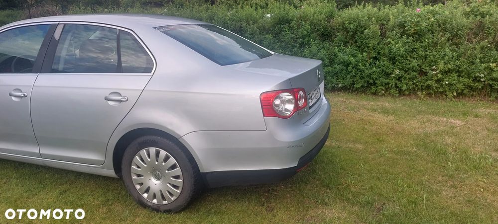 Volkswagen Jetta 1.9 TDI United - 17