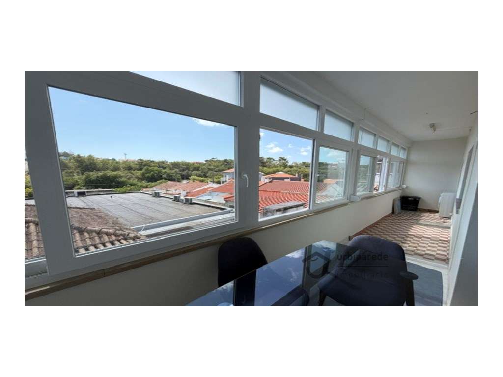 Andar de Moradia, Estoril, Alto dos Gaios. - Grande imagem: 2/16