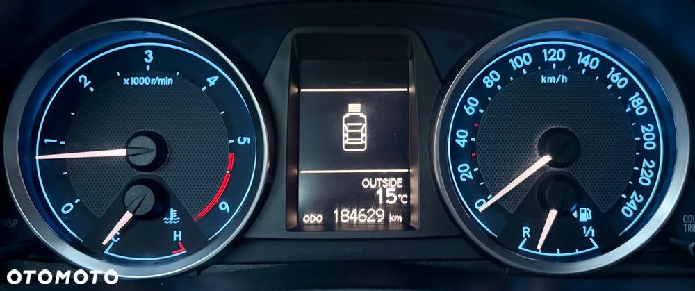 Toyota Auris 1.4 D-4D Premium + EU5 - 23