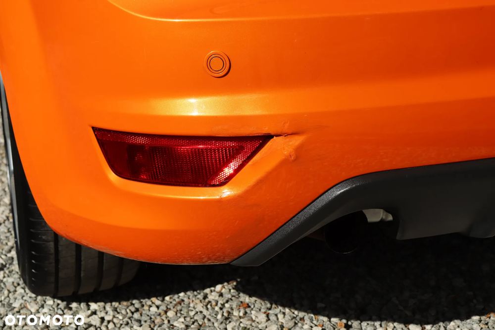 Ford Focus 2.5 ST - 36