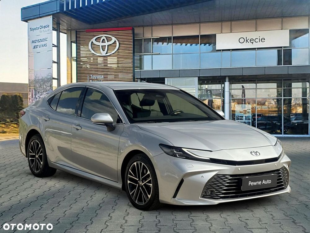 Toyota Camry - 8
