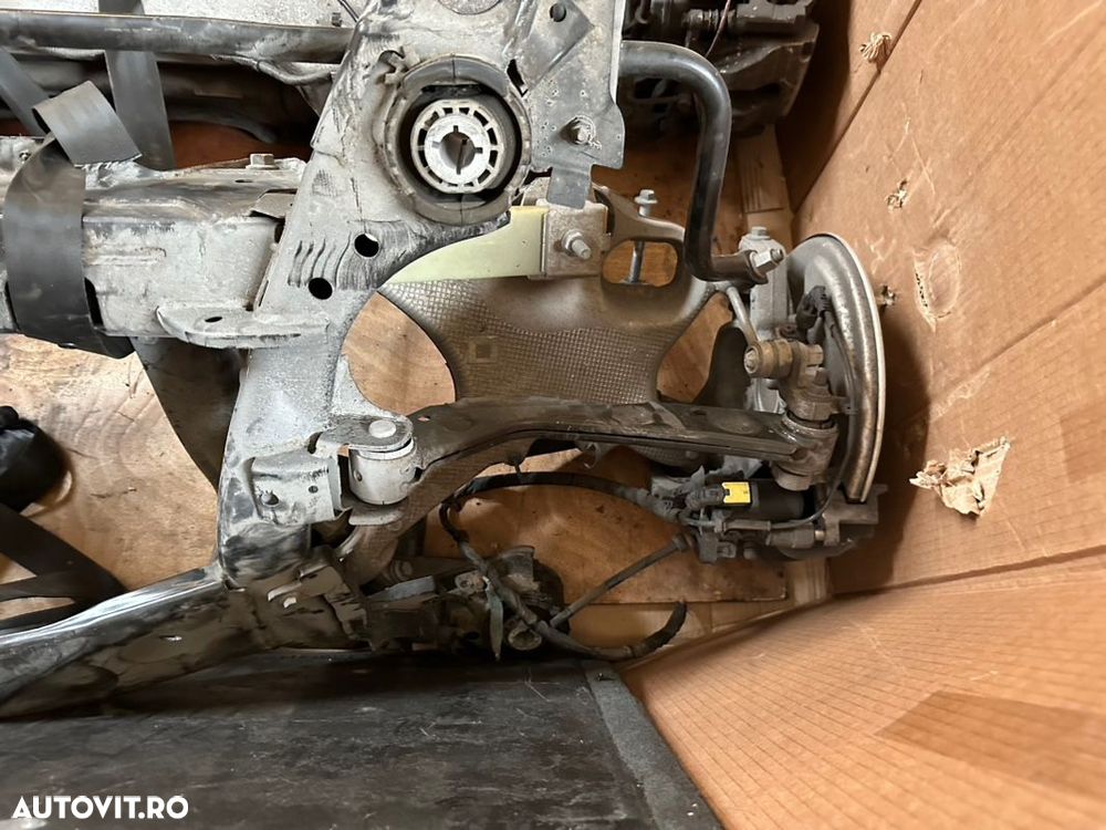 Punte spate VOLVO XC 60 ,4x2 ,an 2019-2023 - 5