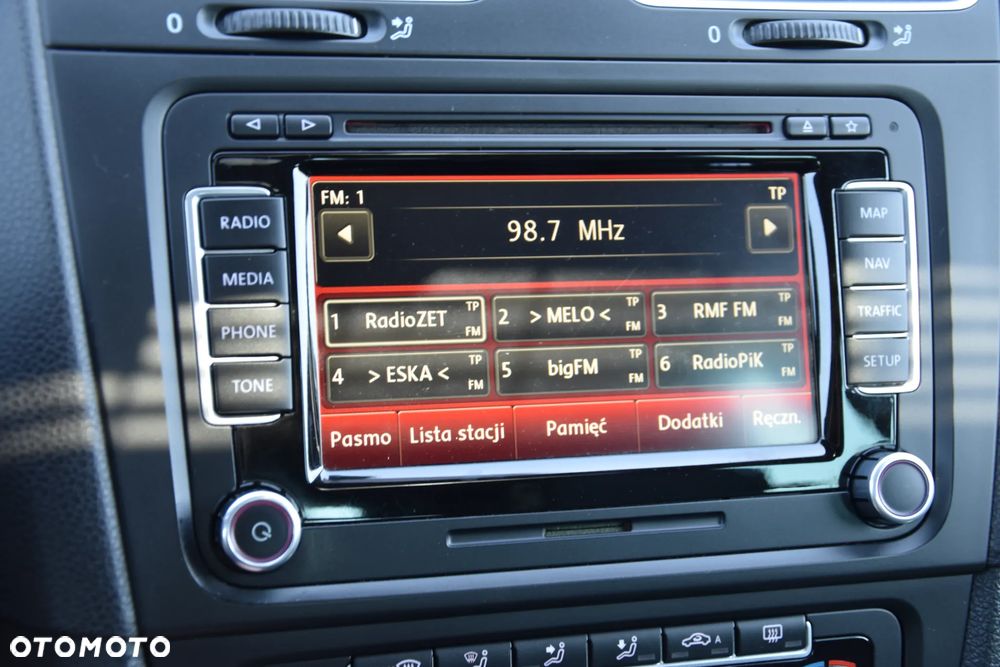 Volkswagen Golf - 22