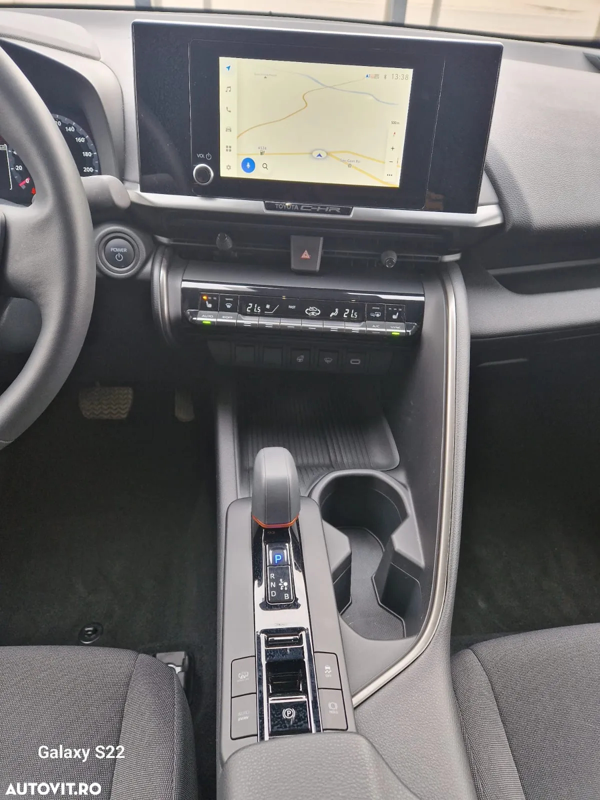 Toyota C-HR 2.0 PHEV 223 CP 4x2 CVT Dynamic - 17