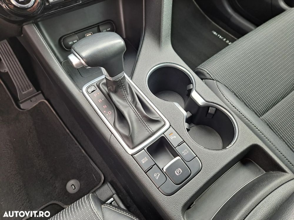 Kia Sportage 1.6 CRDI AWD DCT SPIRIT - 9