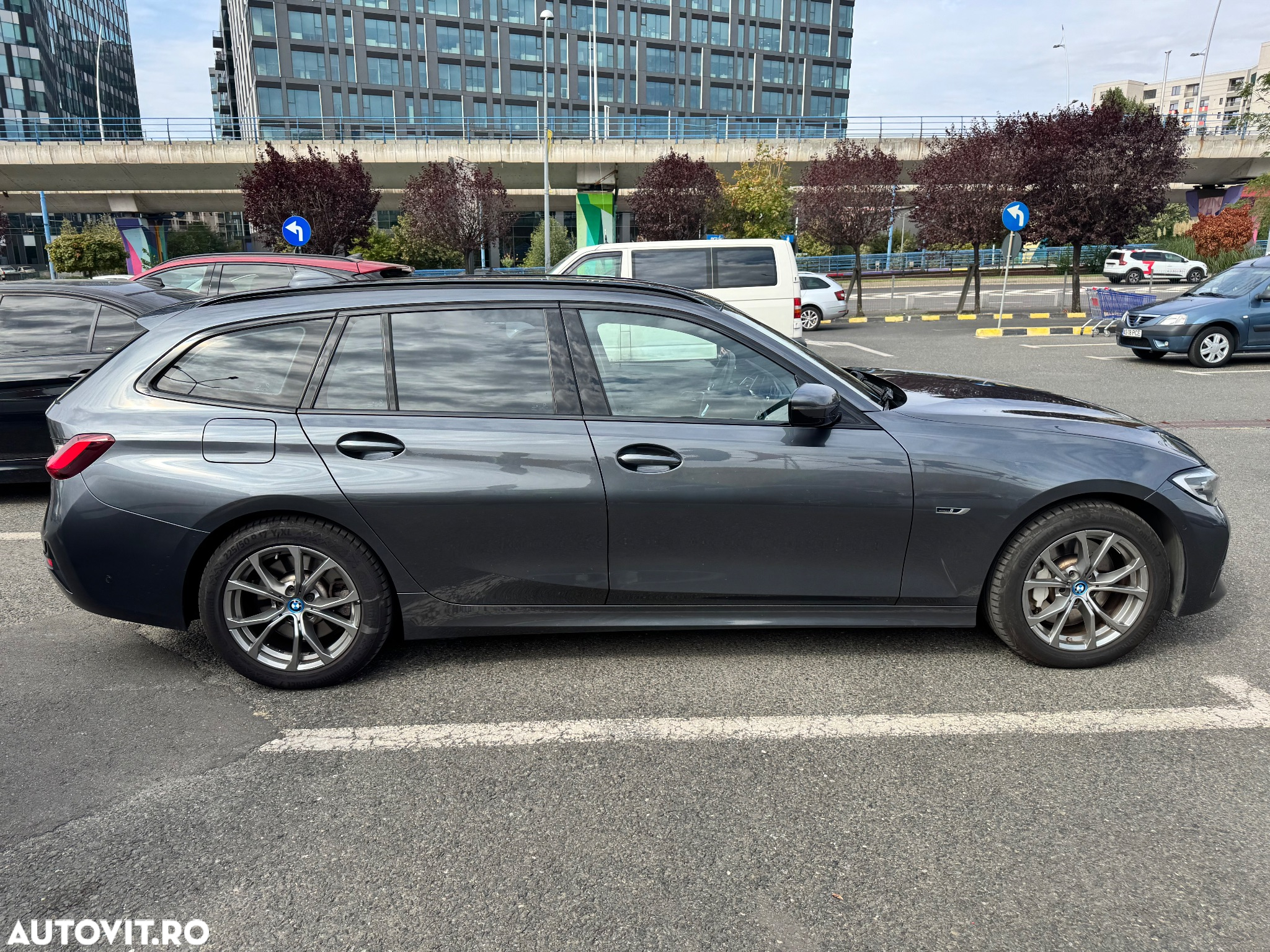 BMW Seria 3 330e Touring Aut. Sport Line - 6