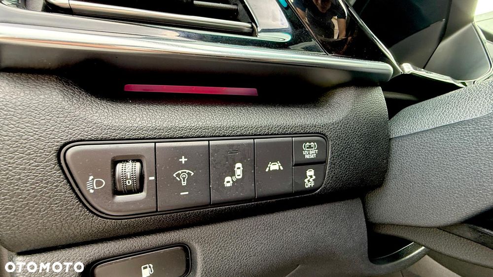 Kia Niro 1.6 GDI HEV 2WD OPF Edition 7 - 27