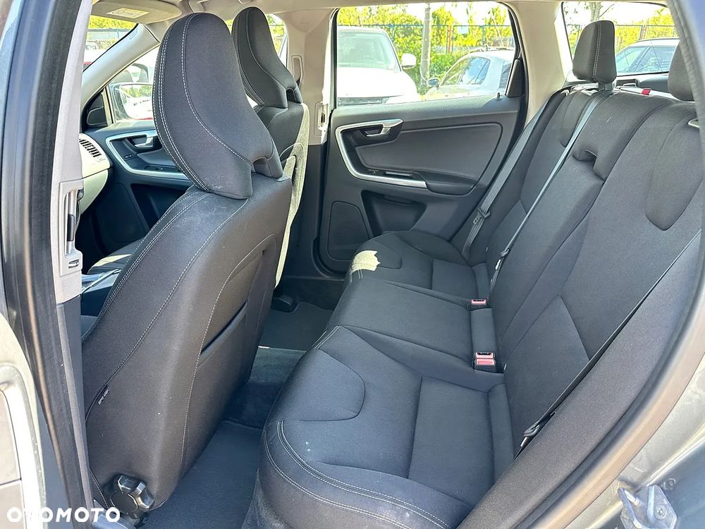 Volvo XC 60 D3 Drive-E Kinetic - 14