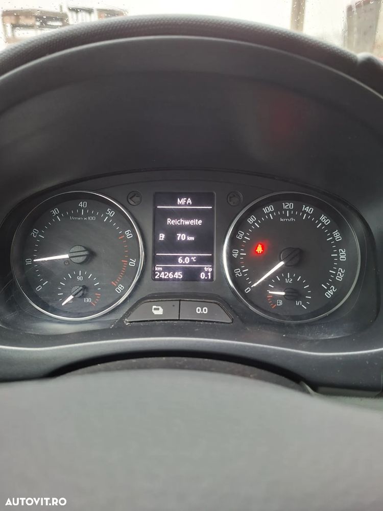 Skoda Fabia Combi 1.2 HTP Elegance - 9