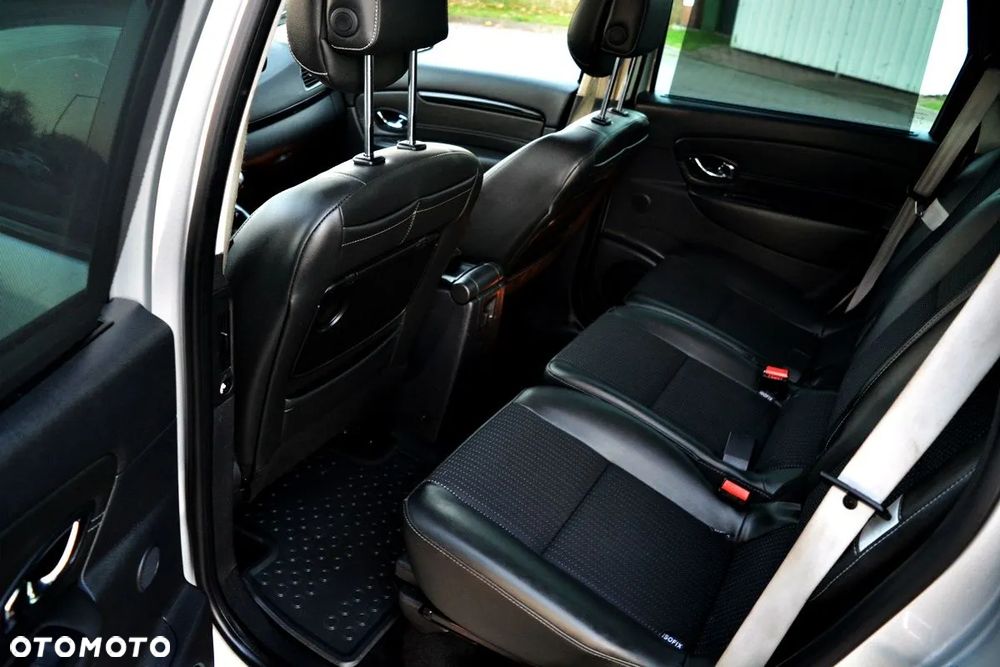 Renault Scenic 1.6 dCi Energy Bose Edition S&S - 19