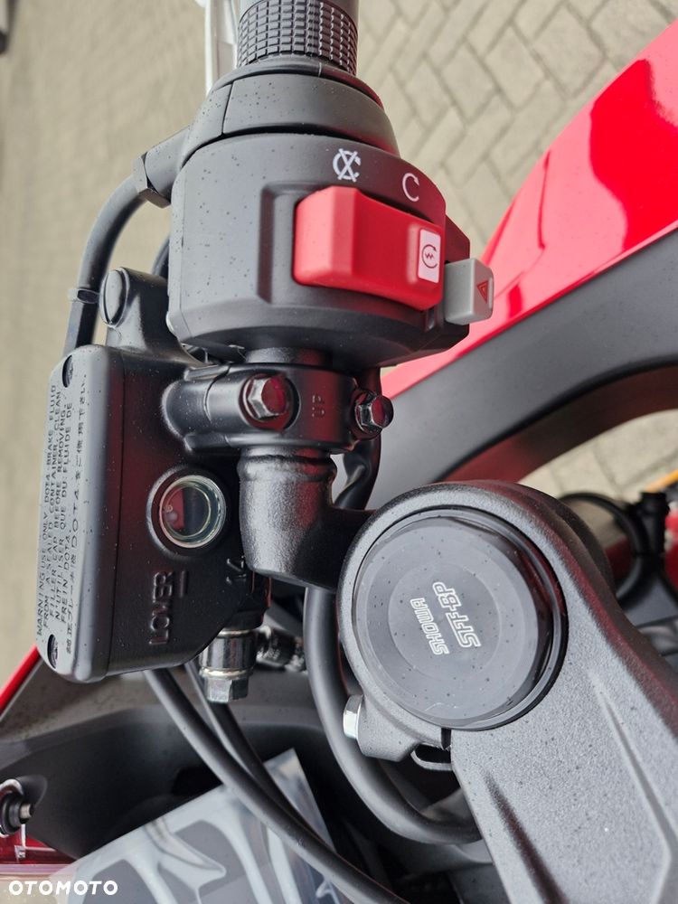 Honda CBR - 13