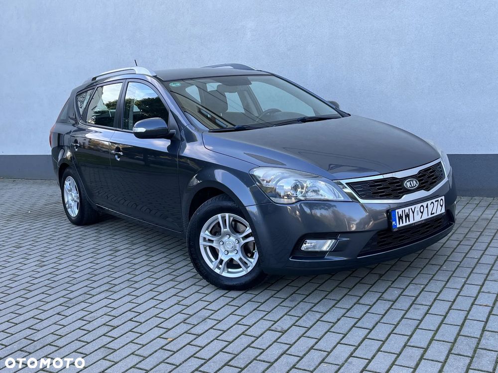 Kia Ceed 2011 photo 2