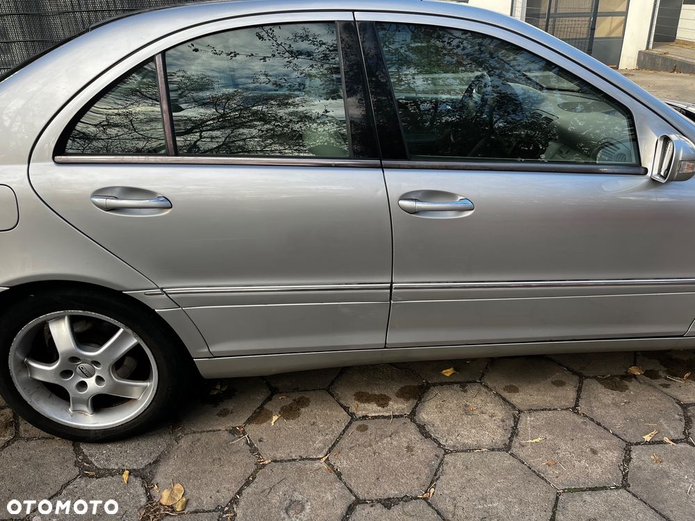 Mercedes-Benz Klasa C 200 CDI - 3