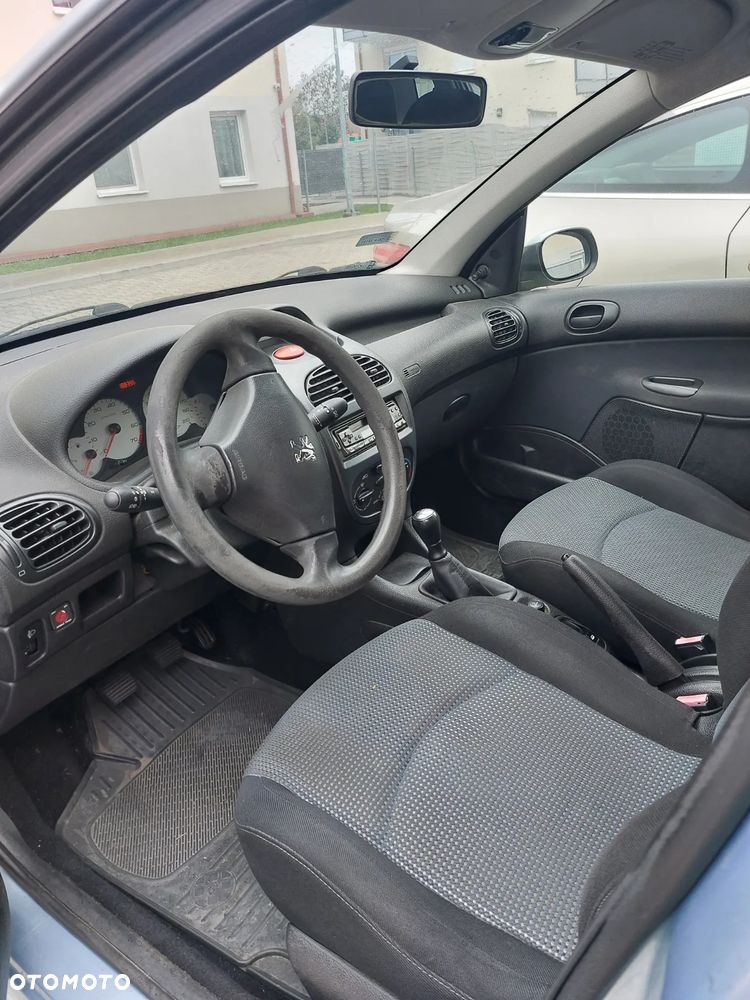Peugeot 206 - 6