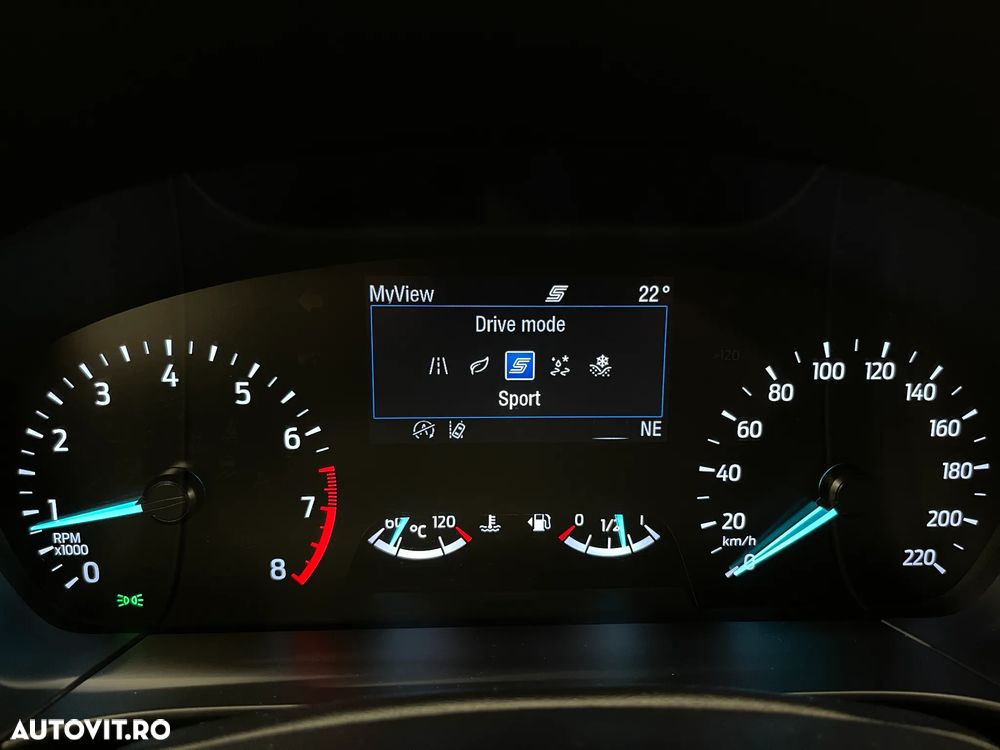 Ford Kuga 1.5 EcoBoost FWD Titanium - 27